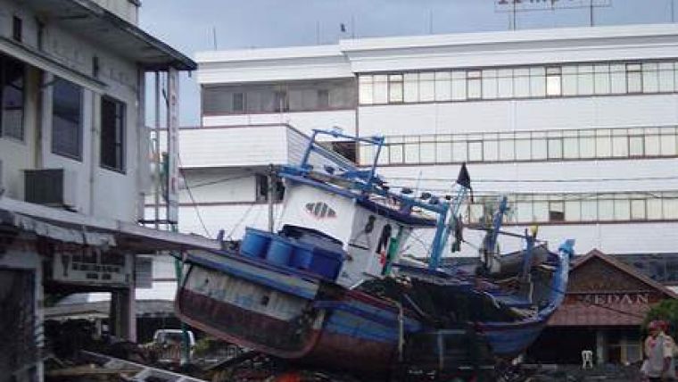 Sumatra Tsunami: Sediment Trenches Implicated  