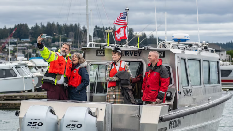 U.S. Army Corps of Engineers Welcomes New Hydrographic Survey Vessel