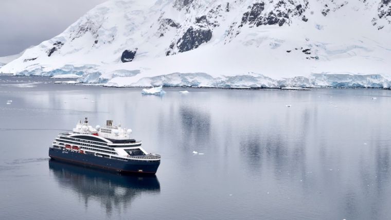 New Exploration Vessel Starts Collecting Arctic Ocean Data with FerryBox Onboard