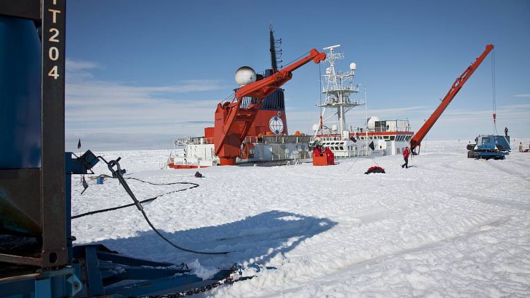 Research Icebreaker Polarstern Begins Antarctic Survey Season